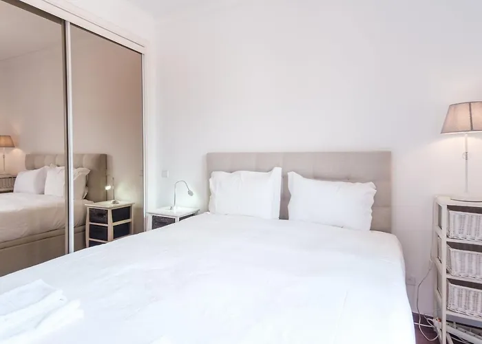 Апартаменты Guestready - Sao Tiago In Old Town